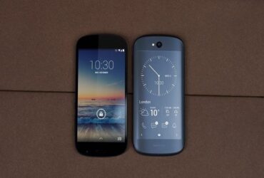 YotaPhone 3