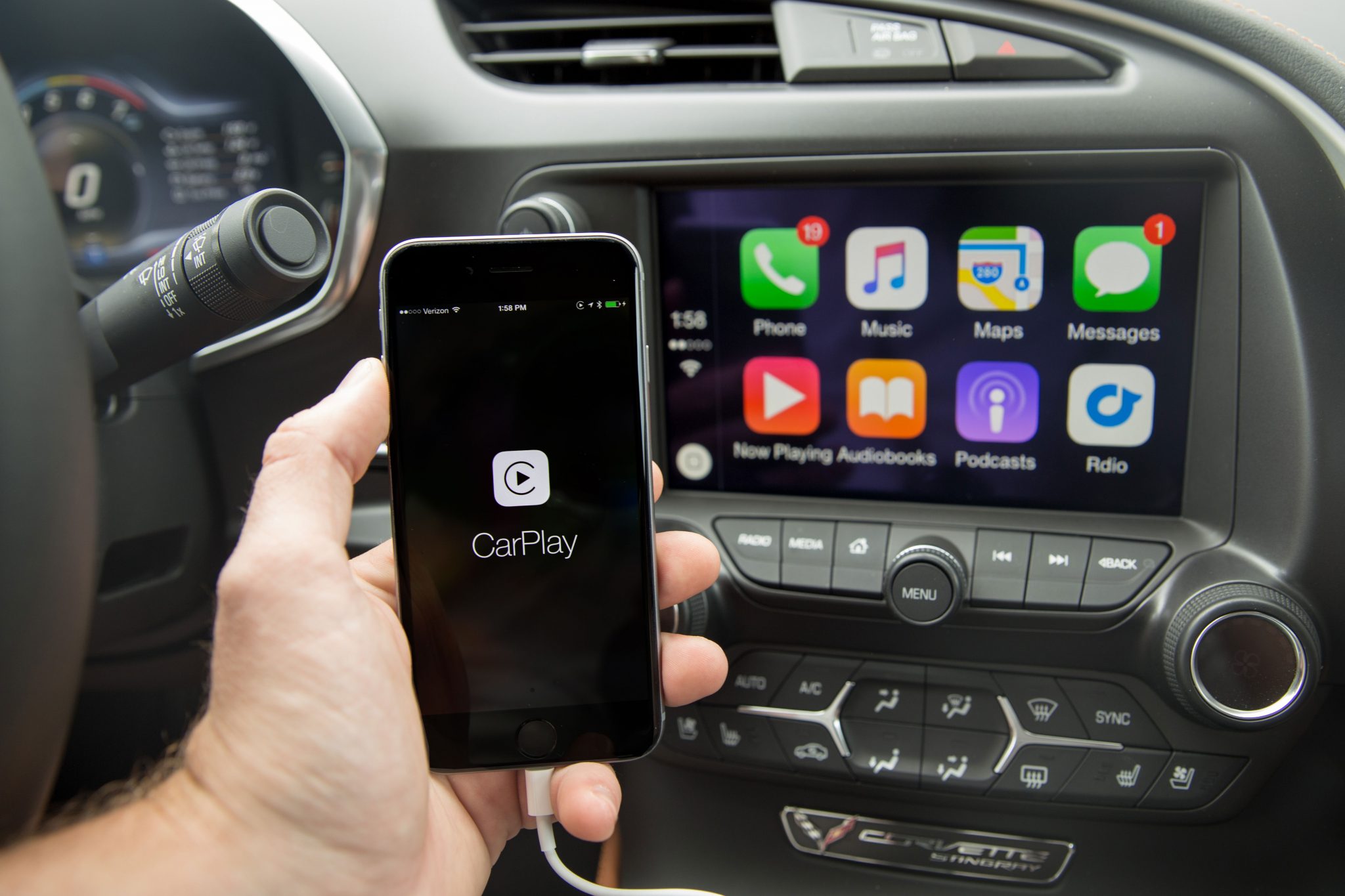 Как смотреть видео через apple carplay